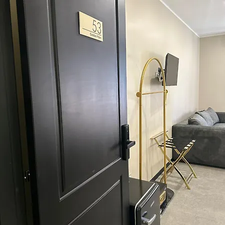 Golden Palm 3* باري