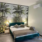 Bed and breakfast Golden Palm