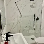 Golden Palm Bed and breakfast Bari