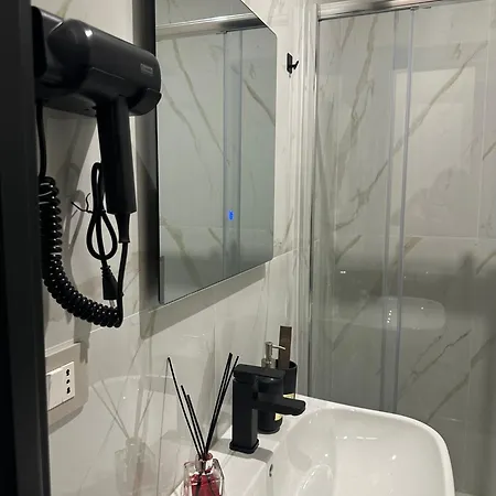 Golden Palm Bed & Breakfast Bari